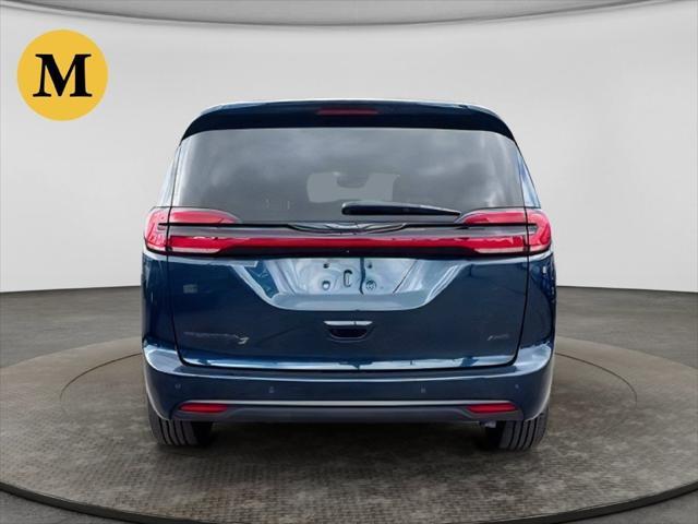 2023 Chrysler Pacifica - $28,699