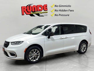 2024 Chrysler Pacifica with Bright White Clearcoat Exterior