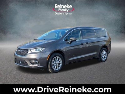 Photo of a 2023 Chrysler Pacifica AWD Touring L 4DR Mini-Van for sale
