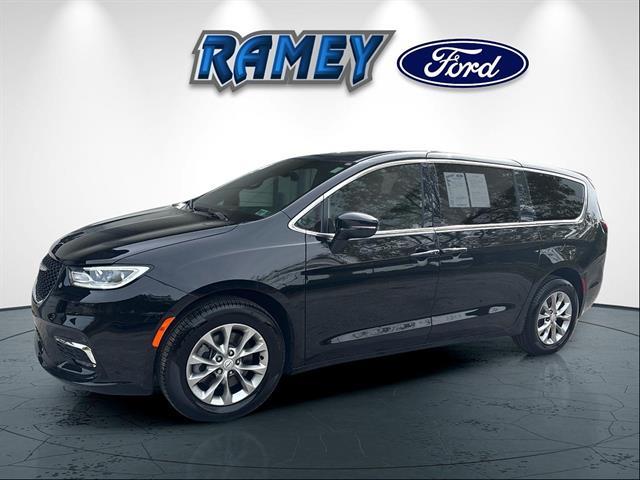 2026 Chrysler Pacifica - $42,494
