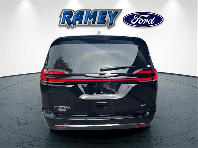 2026 Chrysler Pacifica - $42,494