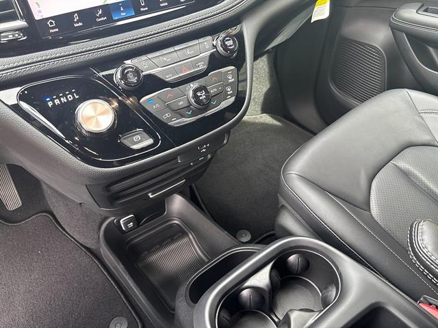 2026 Chrysler Pacifica - $42,494