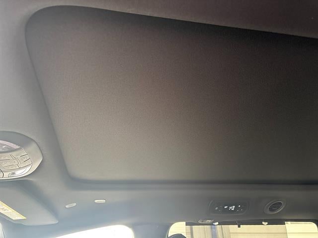 2026 Chrysler Pacifica - $42,494