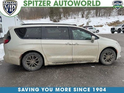 Photo of a 2020 Chrysler Pacifica AWD Launch Edition 4DR Mini-Van for sale