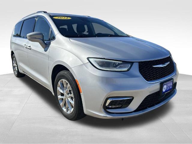 2022 Chrysler Pacifica - $19,721
