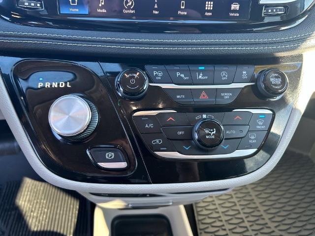 2022 Chrysler Pacifica - $19,721