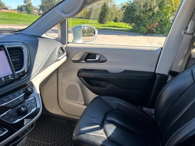 2022 Chrysler Pacifica - $19,721