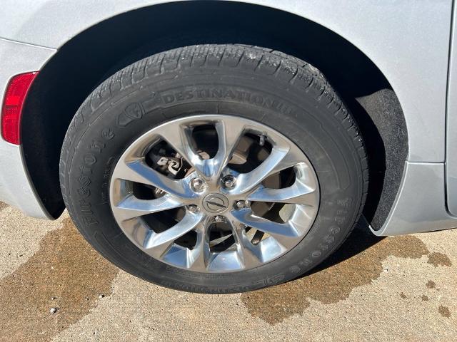 2022 Chrysler Pacifica - $19,721