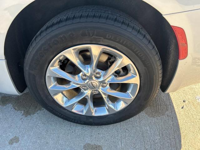 2022 Chrysler Pacifica - $19,721