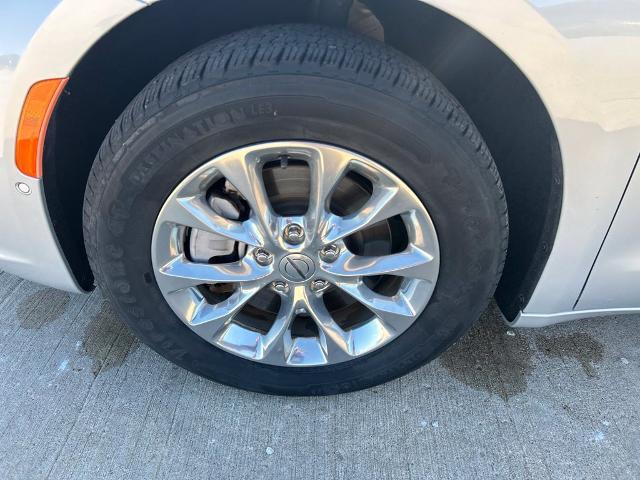 2022 Chrysler Pacifica - $19,721