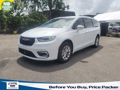 2022 Chrysler Pacifica AWD Touring L 4DR Mini-Van