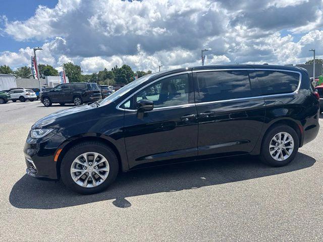 2025 Chrysler Pacifica - $36,304