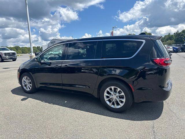 2025 Chrysler Pacifica - $36,304