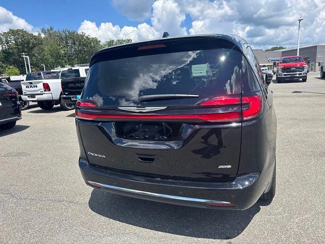 2025 Chrysler Pacifica - $36,304