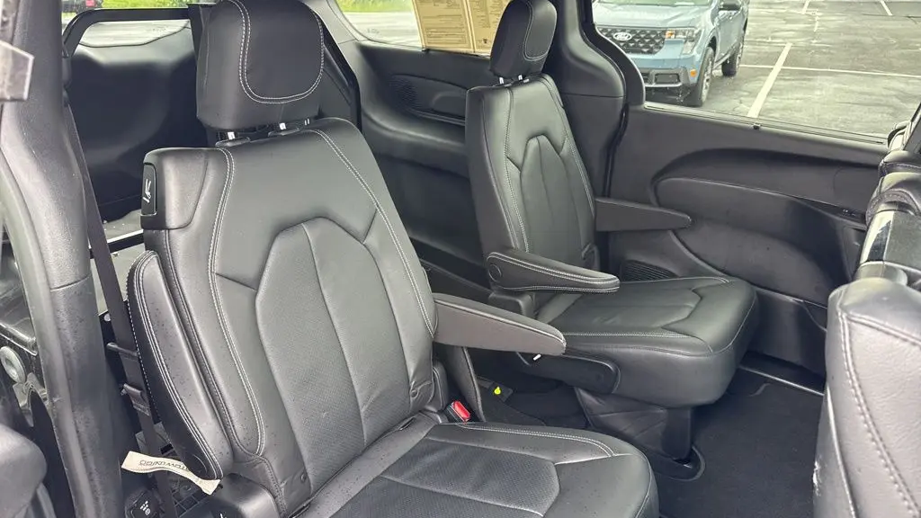 2021 Chrysler Pacifica Touring L