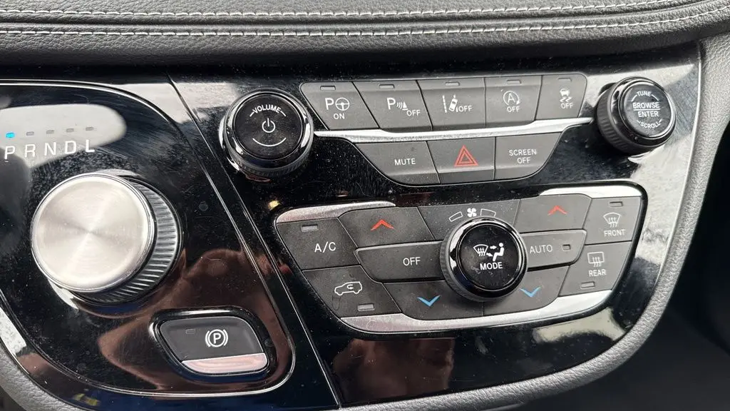 2021 Chrysler Pacifica Touring L