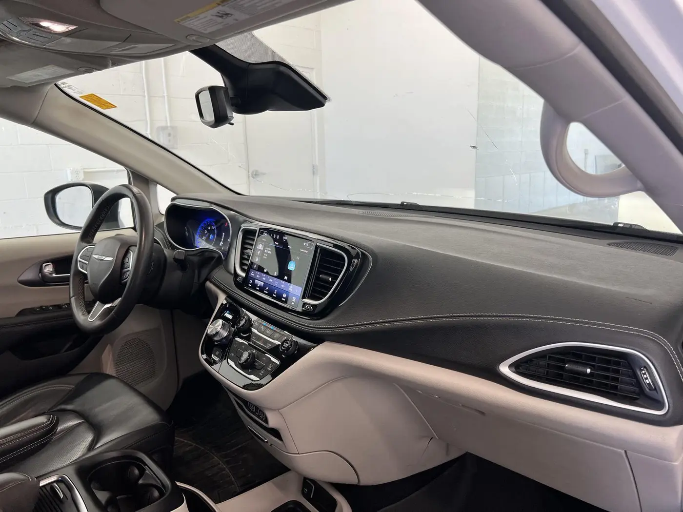 2023 Chrysler Pacifica - $13,990