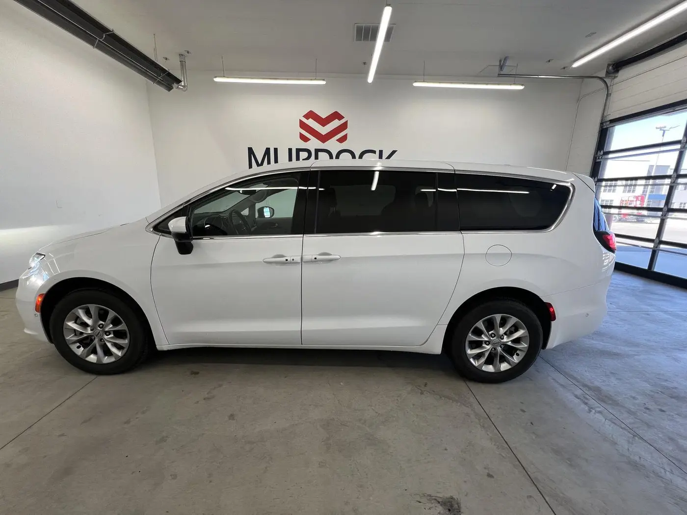 2023 Chrysler Pacifica - $13,990