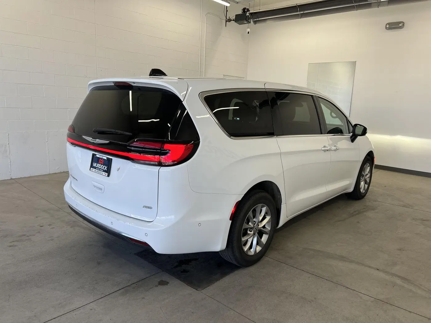 2023 Chrysler Pacifica - $13,990