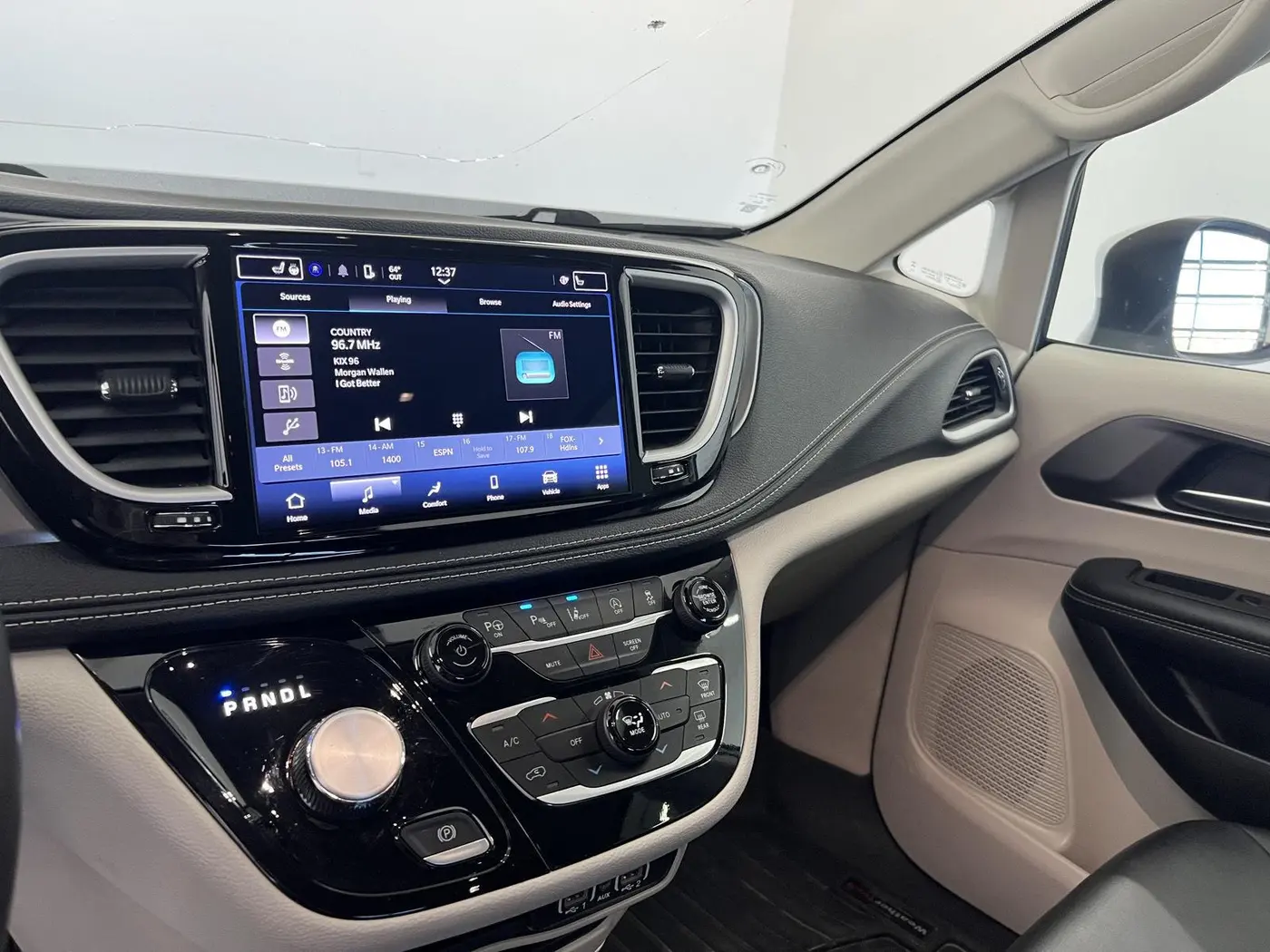 2023 Chrysler Pacifica - $13,990