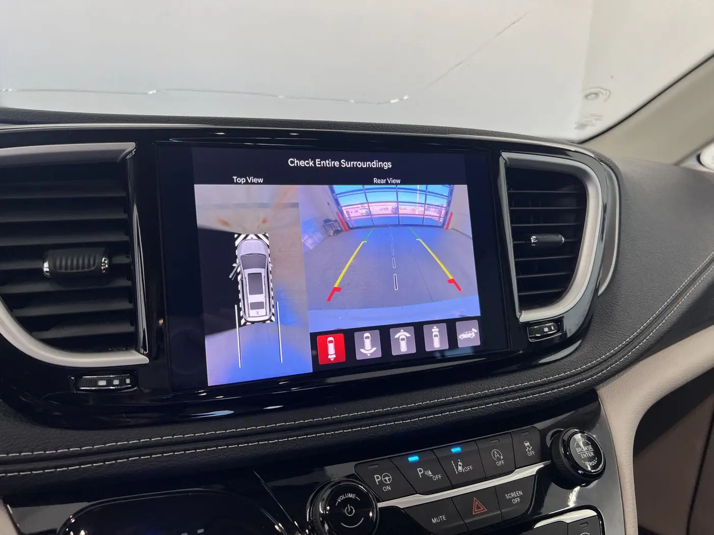 2023 Chrysler Pacifica - $13,990