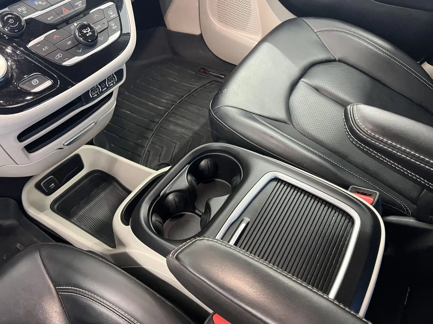 2023 Chrysler Pacifica - $13,990