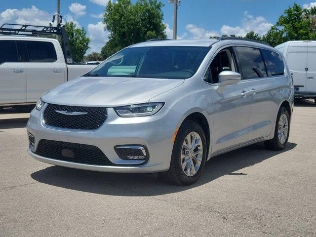 2022 Chrysler Pacifica - $19,234