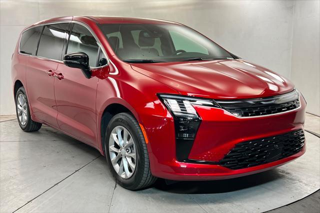 2027 Chrysler Pacifica - $43,499