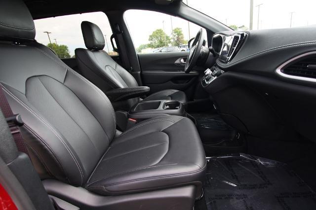 2026 Chrysler Pacifica - $39,885