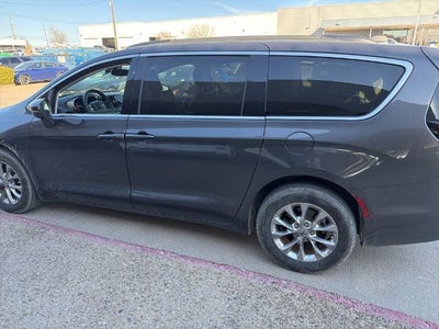 2022 Chrysler Pacifica AWD Touring L 4DR Mini-Van
