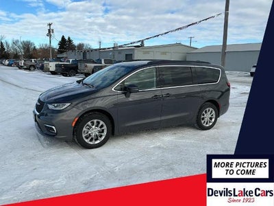 Photo of a 2022 Chrysler Pacifica AWD Touring L 4DR Mini-Van for sale