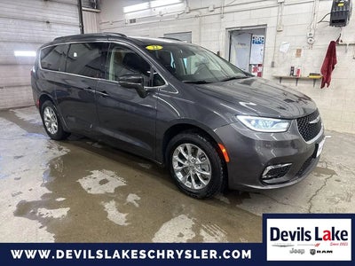 Photo of a 2022 Chrysler Pacifica AWD Touring L 4DR Mini-Van for sale