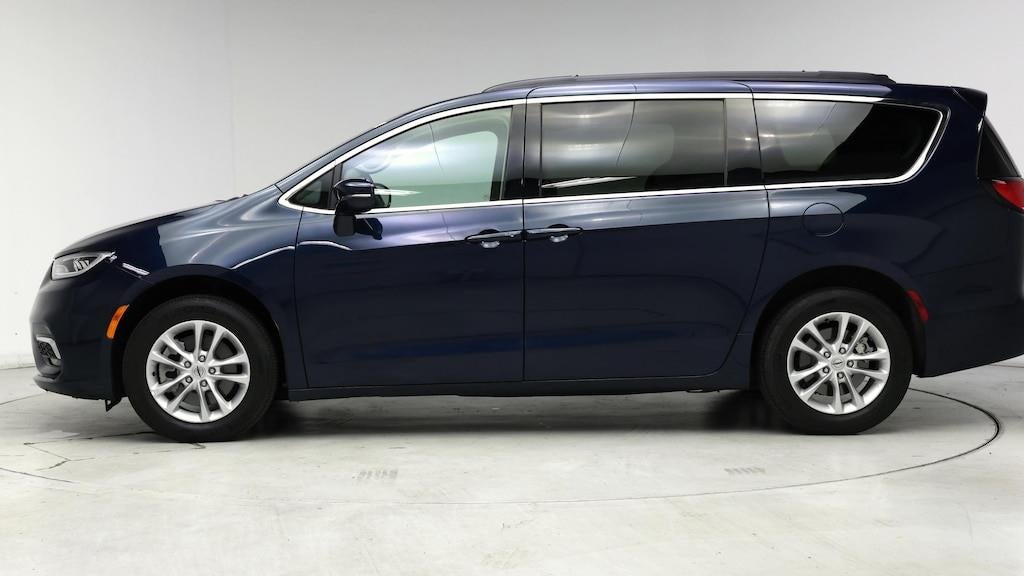 2021 Chrysler Pacifica Touring