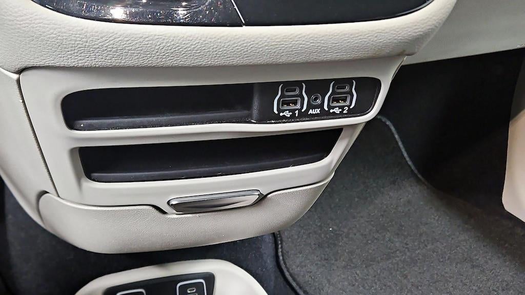 2021 Chrysler Pacifica Touring