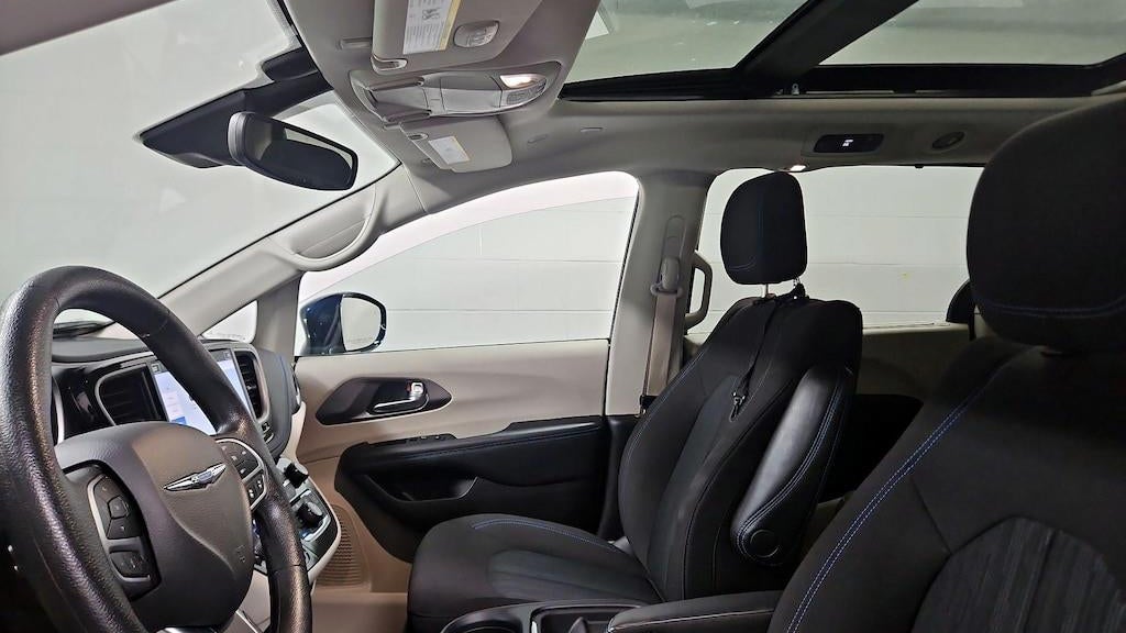 2021 Chrysler Pacifica Touring