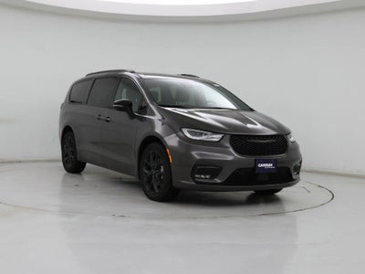 Photo of a 2023 Chrysler Pacifica AWD Limited 4DR Mini-Van for sale