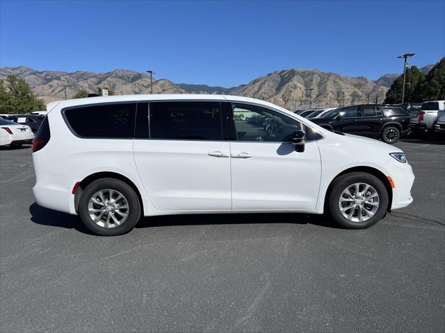 2026 Chrysler Pacifica - $38,994