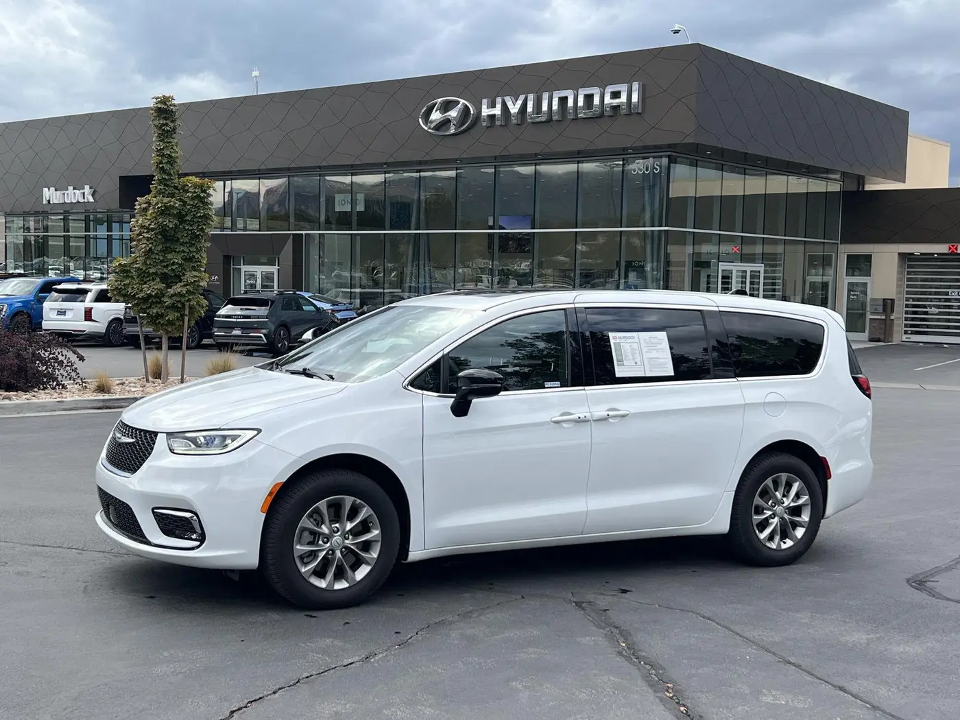 2026 Chrysler Pacifica - $40,498