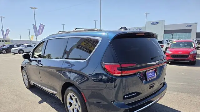 2023 Chrysler Pacifica Limited