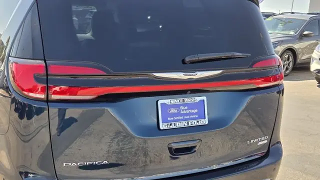 2023 Chrysler Pacifica Limited