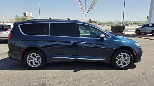 2023 Chrysler Pacifica Limited