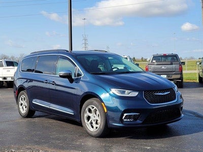 2023 Chrysler Pacifica AWD Limited 4DR Mini-Van