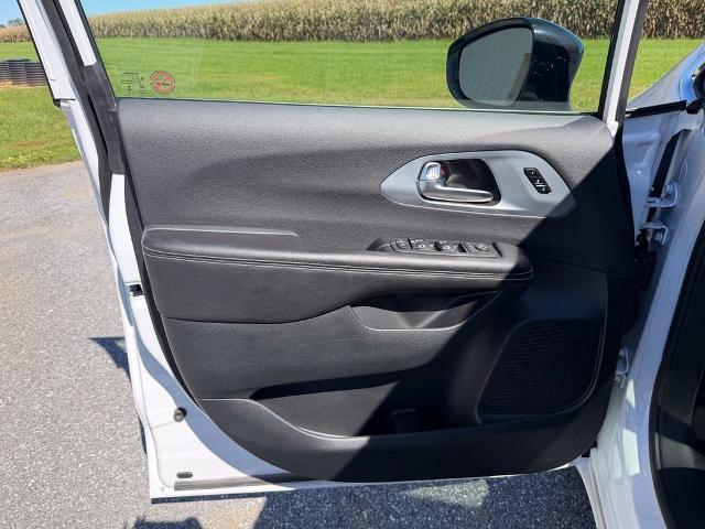 2026 Chrysler Pacifica - $44,498