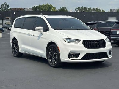 2021 Chrysler Pacifica AWD Limited 4DR Mini-Van