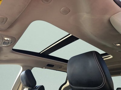 Photo of a 2023 Chrysler Pacifica AWD Limited 4DR Mini-Van for sale