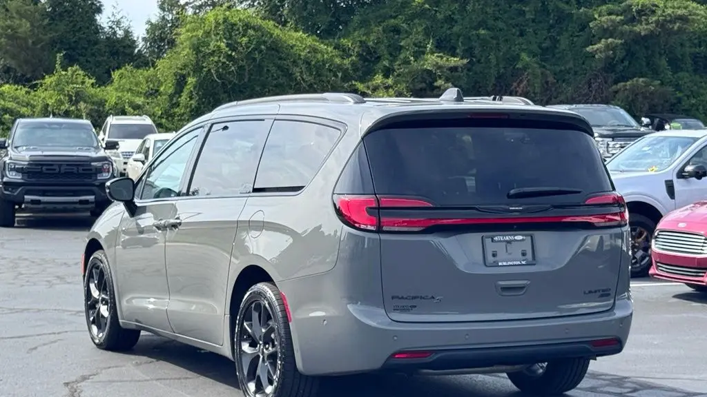 2023 Chrysler Pacifica Limited