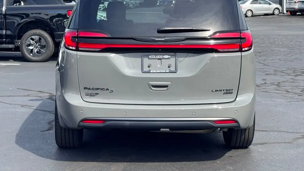 2023 Chrysler Pacifica Limited