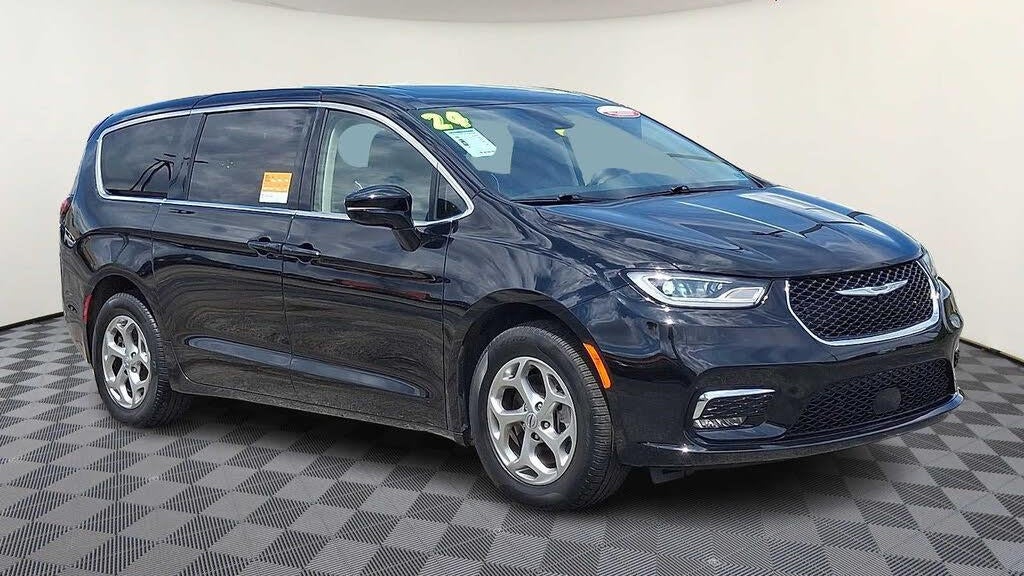 Preowned 2024 Chrysler Pacifica Limited for Sale