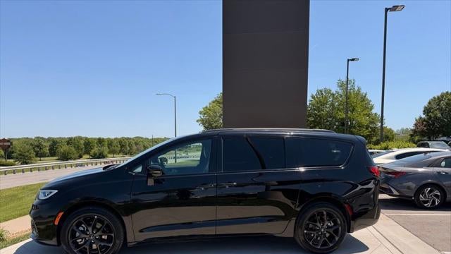 2024 Chrysler Pacifica Limited