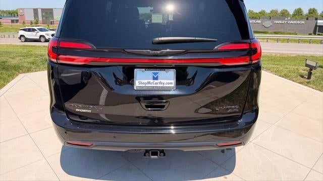 2024 Chrysler Pacifica Limited